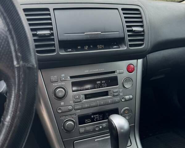 Чорний Субару Аутбек, об'ємом двигуна 2.5 л та пробігом 350 тис. км за 5000 $, фото 14 на Automoto.ua