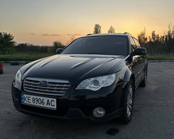 Черный Субару Аутбек, объемом двигателя 3 л и пробегом 278 тыс. км за 8800 $, фото 2 на Automoto.ua