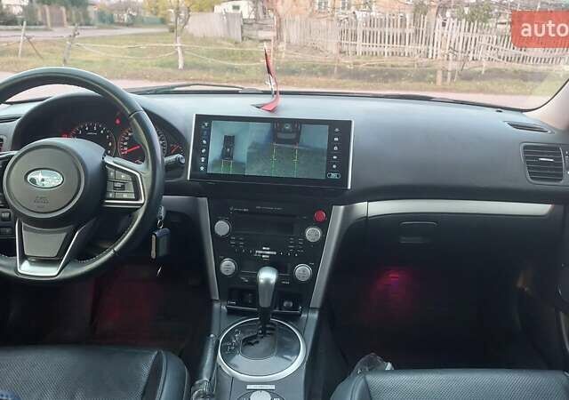Черный Субару Аутбек, объемом двигателя 3 л и пробегом 325 тыс. км за 8500 $, фото 4 на Automoto.ua
