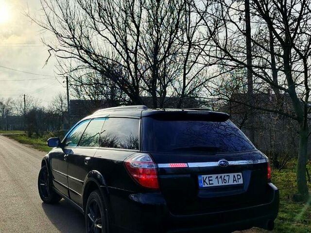 Черный Субару Аутбек, объемом двигателя 2.5 л и пробегом 233 тыс. км за 6100 $, фото 4 на Automoto.ua