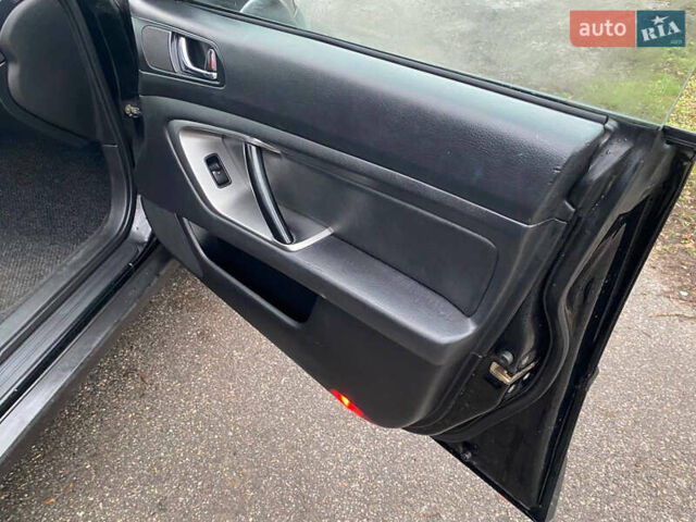 Чорний Субару Аутбек, об'ємом двигуна 2.46 л та пробігом 256 тис. км за 5490 $, фото 29 на Automoto.ua