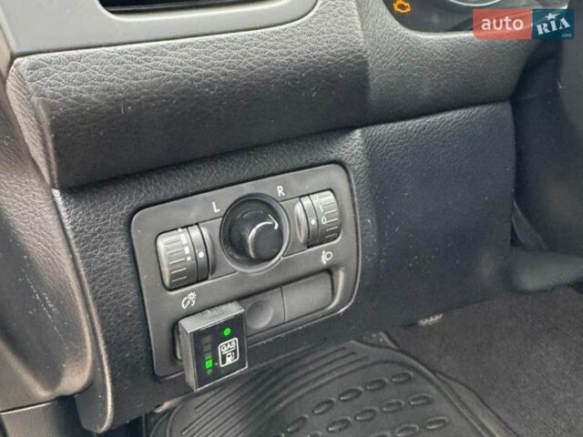 Чорний Субару Аутбек, об'ємом двигуна 2.5 л та пробігом 370 тис. км за 4800 $, фото 8 на Automoto.ua