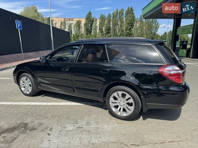 Чорний Субару Аутбек, об'ємом двигуна 3 л та пробігом 319 тис. км за 8200 $, фото 1 на Automoto.ua