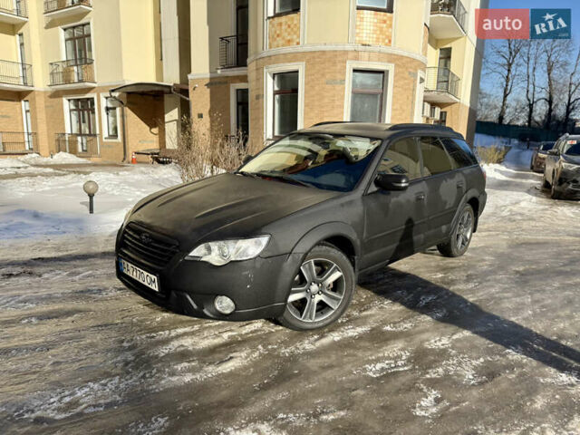 Черный Субару Аутбек, объемом двигателя 2.5 л и пробегом 272 тыс. км за 7900 $, фото 4 на Automoto.ua