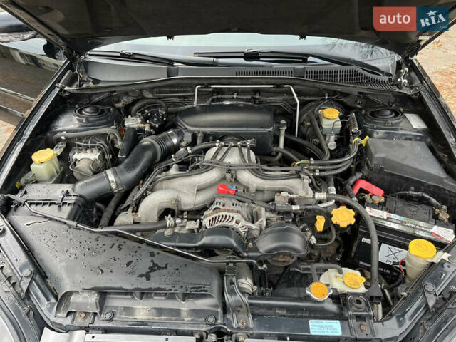 Черный Субару Аутбек, объемом двигателя 2.46 л и пробегом 220 тыс. км за 6700 $, фото 10 на Automoto.ua