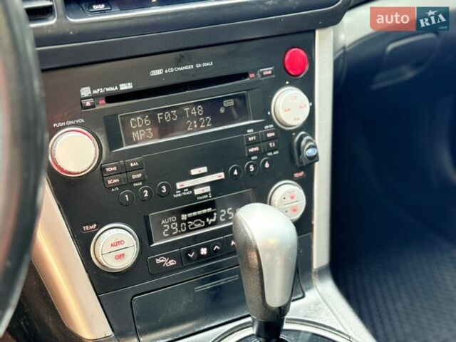 Черный Субару Аутбек, объемом двигателя 2.46 л и пробегом 225 тыс. км за 5900 $, фото 4 на Automoto.ua