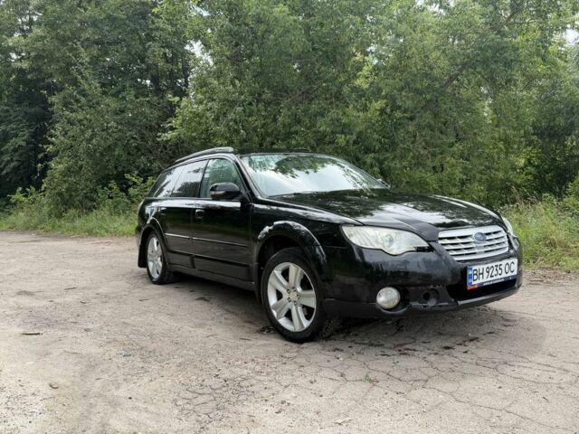 Чорний Субару Аутбек, об'ємом двигуна 2.5 л та пробігом 197 тис. км за 4600 $, фото 1 на Automoto.ua