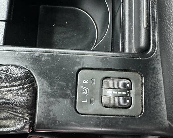 Черный Субару Аутбек, объемом двигателя 2.5 л и пробегом 256 тыс. км за 5400 $, фото 16 на Automoto.ua