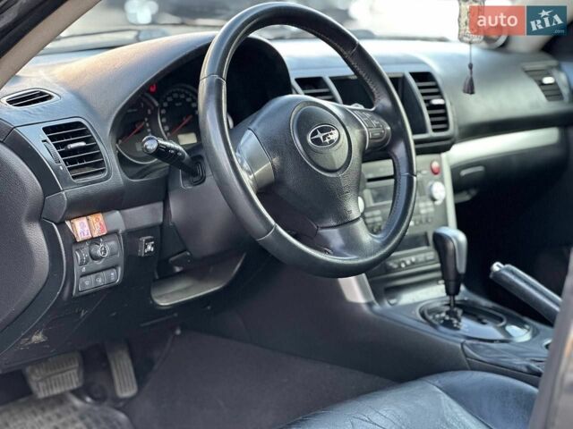 Чорний Субару Аутбек, об'ємом двигуна 2.5 л та пробігом 240 тис. км за 6800 $, фото 1 на Automoto.ua