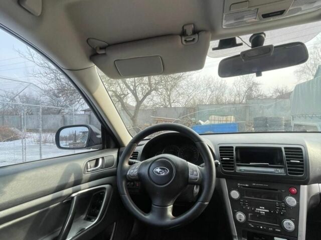 Черный Субару Аутбек, объемом двигателя 2.5 л и пробегом 203 тыс. км за 7500 $, фото 2 на Automoto.ua