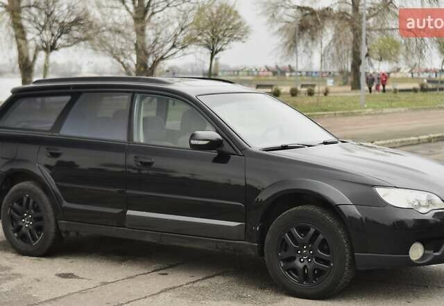 Черный Субару Аутбек, объемом двигателя 2.46 л и пробегом 215 тыс. км за 6700 $, фото 14 на Automoto.ua