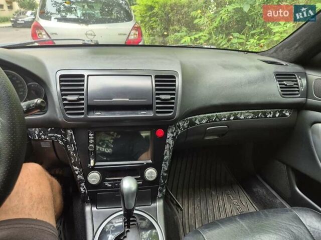 Черный Субару Аутбек, объемом двигателя 2.5 л и пробегом 357 тыс. км за 4000 $, фото 10 на Automoto.ua