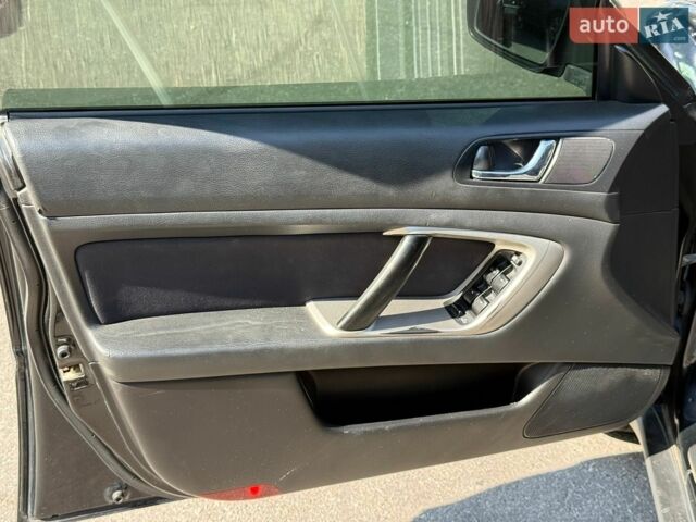 Чорний Субару Аутбек, об'ємом двигуна 2.5 л та пробігом 279 тис. км за 5900 $, фото 11 на Automoto.ua