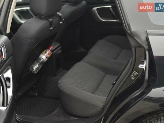 Черный Субару Аутбек, объемом двигателя 2.46 л и пробегом 215 тыс. км за 6700 $, фото 23 на Automoto.ua