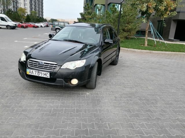 Черный Субару Аутбек, объемом двигателя 2.5 л и пробегом 315 тыс. км за 5664 $, фото 3 на Automoto.ua