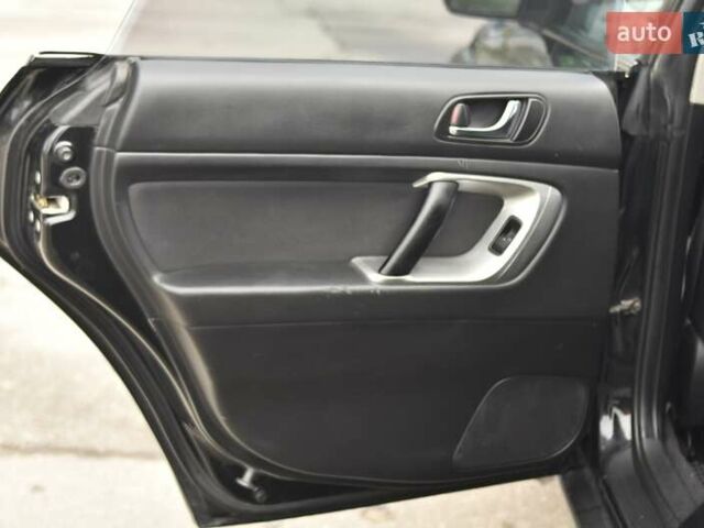 Черный Субару Аутбек, объемом двигателя 2.46 л и пробегом 215 тыс. км за 6700 $, фото 22 на Automoto.ua