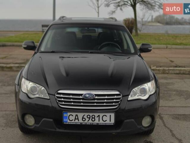 Черный Субару Аутбек, объемом двигателя 2.46 л и пробегом 215 тыс. км за 6700 $, фото 1 на Automoto.ua