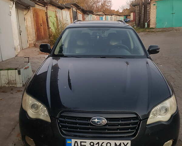 Черный Субару Аутбек, объемом двигателя 2.5 л и пробегом 357 тыс. км за 4000 $, фото 3 на Automoto.ua