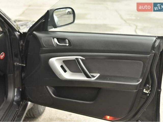 Черный Субару Аутбек, объемом двигателя 2.46 л и пробегом 215 тыс. км за 6700 $, фото 26 на Automoto.ua