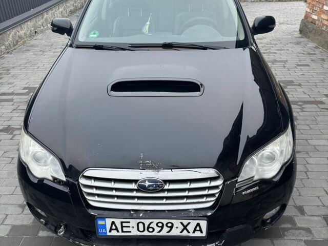 Черный Субару Аутбек, объемом двигателя 2 л и пробегом 255 тыс. км за 2700 $, фото 1 на Automoto.ua