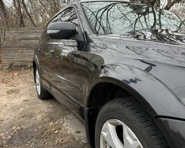 Чорний Субару Аутбек, об'ємом двигуна 3 л та пробігом 230 тис. км за 6500 $, фото 6 на Automoto.ua