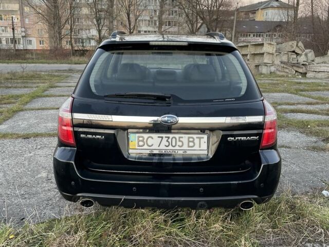 Черный Субару Аутбек, объемом двигателя 3 л и пробегом 262 тыс. км за 8400 $, фото 3 на Automoto.ua