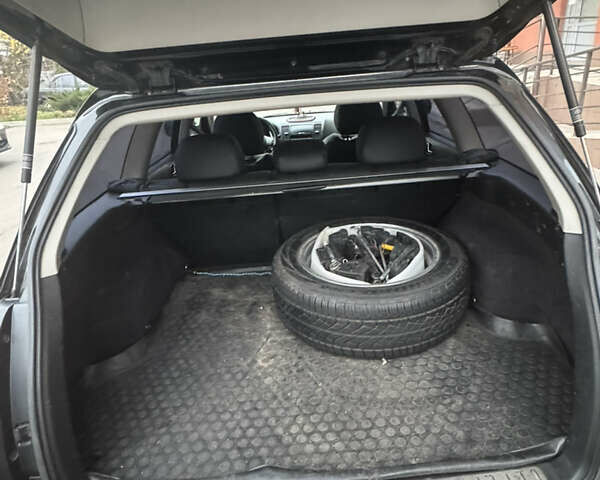 Чорний Субару Аутбек, об'ємом двигуна 3 л та пробігом 230 тис. км за 6500 $, фото 23 на Automoto.ua