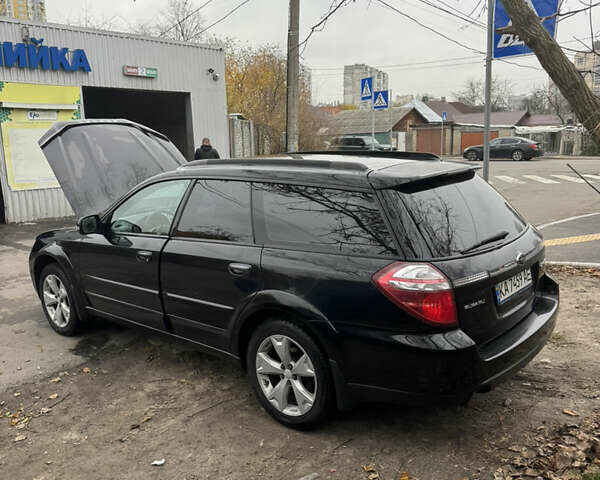 Чорний Субару Аутбек, об'ємом двигуна 3 л та пробігом 230 тис. км за 6500 $, фото 2 на Automoto.ua