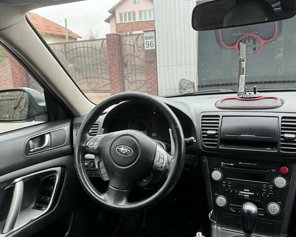 Чорний Субару Аутбек, об'ємом двигуна 3 л та пробігом 235 тис. км за 6500 $, фото 14 на Automoto.ua