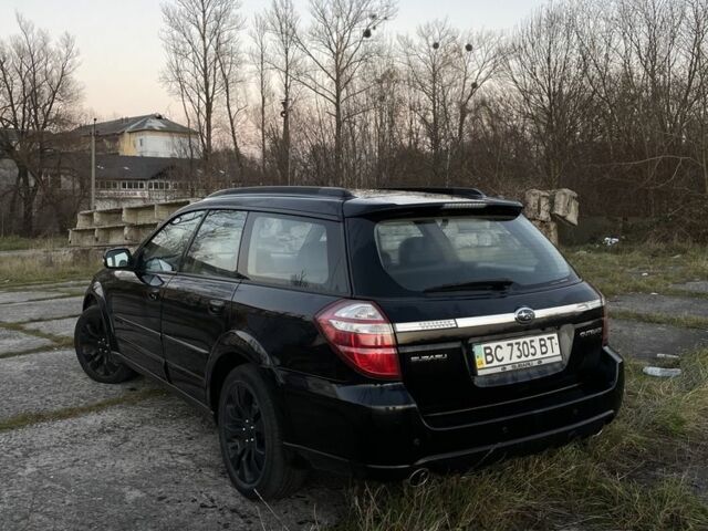 Черный Субару Аутбек, объемом двигателя 3 л и пробегом 262 тыс. км за 8400 $, фото 2 на Automoto.ua