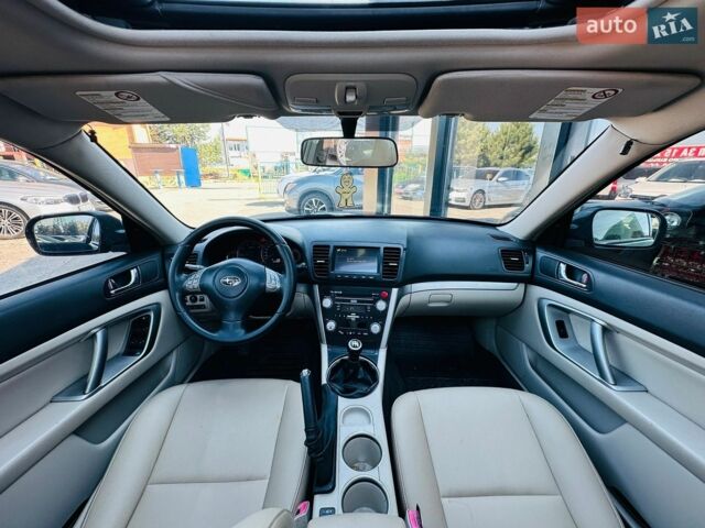 Черный Субару Аутбек, объемом двигателя 2 л и пробегом 320 тыс. км за 5799 $, фото 24 на Automoto.ua
