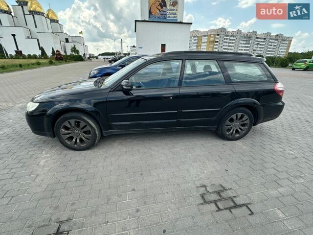 Чорний Субару Аутбек, об'ємом двигуна 3 л та пробігом 295 тис. км за 7200 $, фото 1 на Automoto.ua