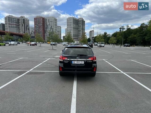 Чорний Субару Аутбек, об'ємом двигуна 2.46 л та пробігом 200 тис. км за 10500 $, фото 2 на Automoto.ua