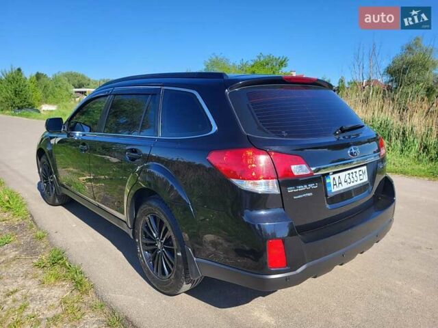 Черный Субару Аутбек, объемом двигателя 2.5 л и пробегом 300 тыс. км за 9000 $, фото 2 на Automoto.ua