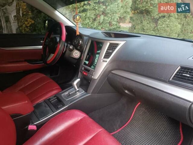 Чорний Субару Аутбек, об'ємом двигуна 2.46 л та пробігом 293 тис. км за 12599 $, фото 11 на Automoto.ua