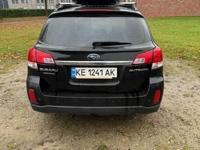 Черный Субару Аутбек, объемом двигателя 2.5 л и пробегом 123 тыс. км за 9286 $, фото 1 на Automoto.ua
