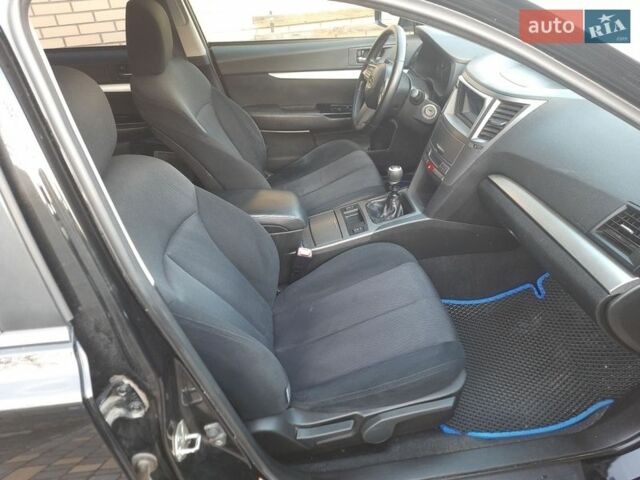 Черный Субару Аутбек, объемом двигателя 2.5 л и пробегом 194 тыс. км за 8700 $, фото 18 на Automoto.ua