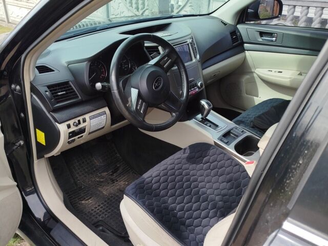 Чорний Субару Аутбек, об'ємом двигуна 2.5 л та пробігом 277 тис. км за 9500 $, фото 2 на Automoto.ua