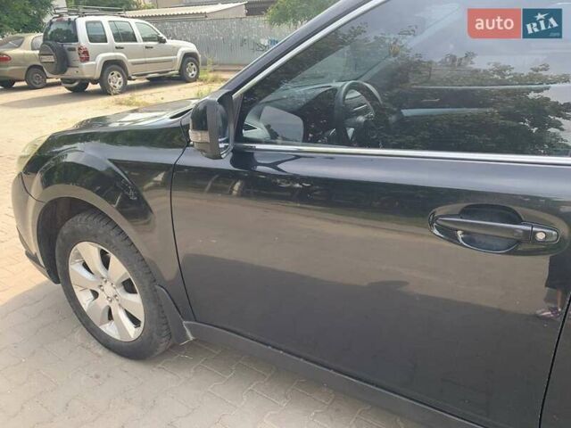 Черный Субару Аутбек, объемом двигателя 2.46 л и пробегом 284 тыс. км за 9000 $, фото 3 на Automoto.ua