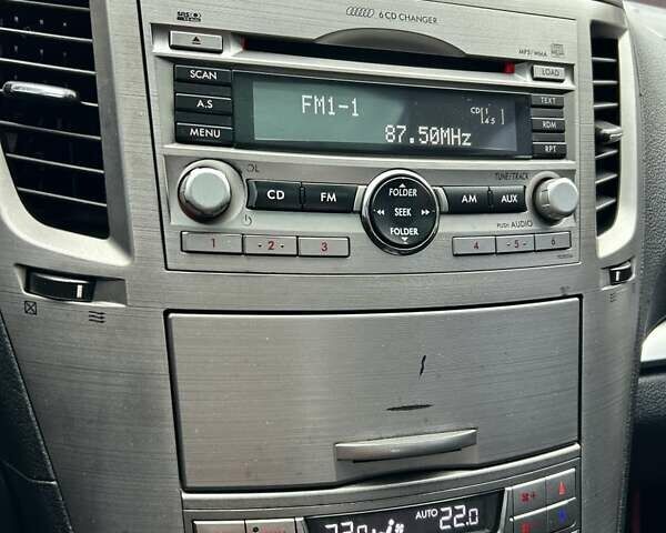 Черный Субару Аутбек, объемом двигателя 2.46 л и пробегом 304 тыс. км за 8500 $, фото 18 на Automoto.ua