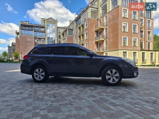 Чорний Субару Аутбек, об'ємом двигуна 2.46 л та пробігом 217 тис. км за 10800 $, фото 3 на Automoto.ua