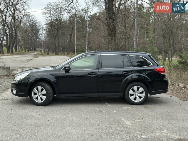 Чорний Субару Аутбек, об'ємом двигуна 2.46 л та пробігом 184 тис. км за 9900 $, фото 3 на Automoto.ua