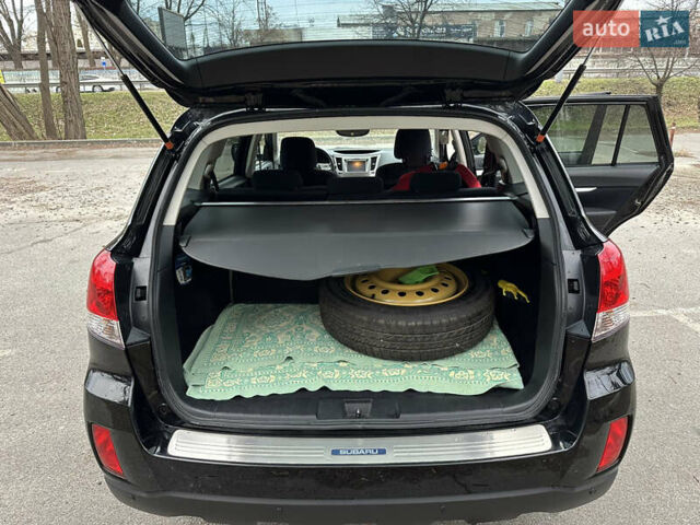 Чорний Субару Аутбек, об'ємом двигуна 2.46 л та пробігом 184 тис. км за 9900 $, фото 19 на Automoto.ua