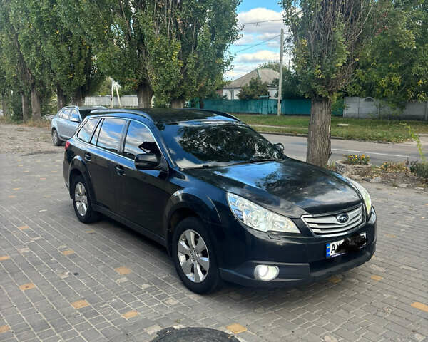Чорний Субару Аутбек, об'ємом двигуна 2.46 л та пробігом 317 тис. км за 8200 $, фото 1 на Automoto.ua