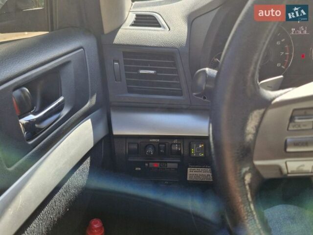 Чорний Субару Аутбек, об'ємом двигуна 2.46 л та пробігом 217 тис. км за 10800 $, фото 5 на Automoto.ua