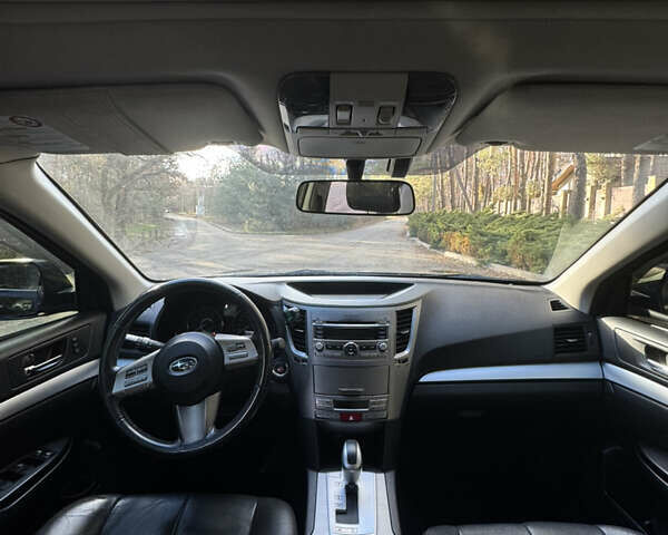 Чорний Субару Аутбек, об'ємом двигуна 2.46 л та пробігом 175 тис. км за 9700 $, фото 17 на Automoto.ua