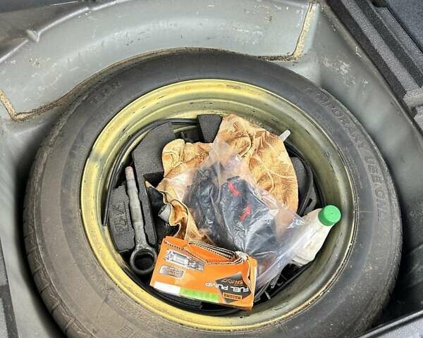 Черный Субару Аутбек, объемом двигателя 2.46 л и пробегом 304 тыс. км за 8500 $, фото 13 на Automoto.ua