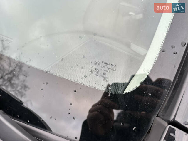 Чорний Субару Аутбек, об'ємом двигуна 2.46 л та пробігом 184 тис. км за 9900 $, фото 42 на Automoto.ua