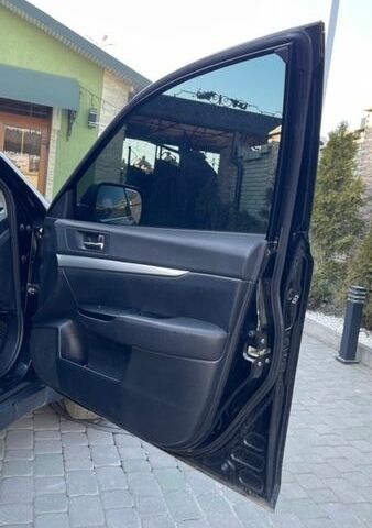 Черный Субару Аутбек, объемом двигателя 2.46 л и пробегом 200 тыс. км за 8950 $, фото 16 на Automoto.ua