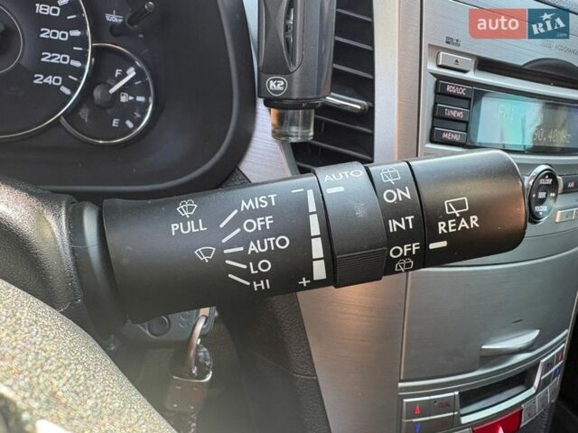 Чорний Субару Аутбек, об'ємом двигуна 2 л та пробігом 330 тис. км за 9690 $, фото 14 на Automoto.ua